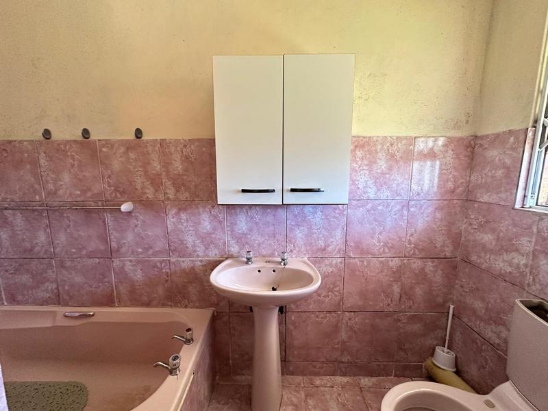 3 Bedroom Property for Sale in Ikwezi Eastern Cape